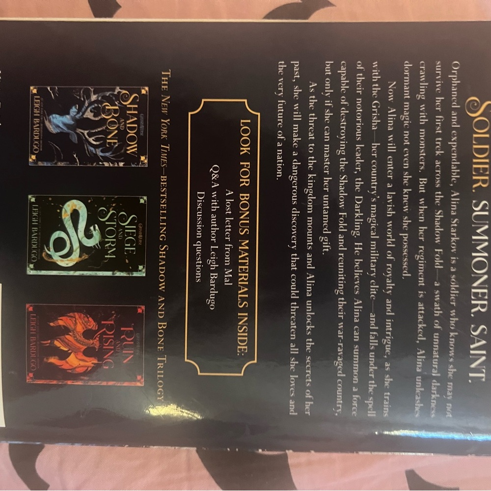 Shadow and bone - Picture 2 of 3